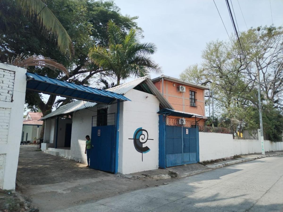 Chilamar Surf Lodge Ла Либертад Екстериор снимка